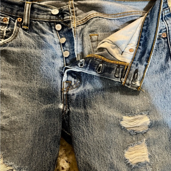 🔥VINTAGE 501 Men's Levi Strauss & Co. Distressed Blue Jeans Size 31X30 - Picture 7 of 10